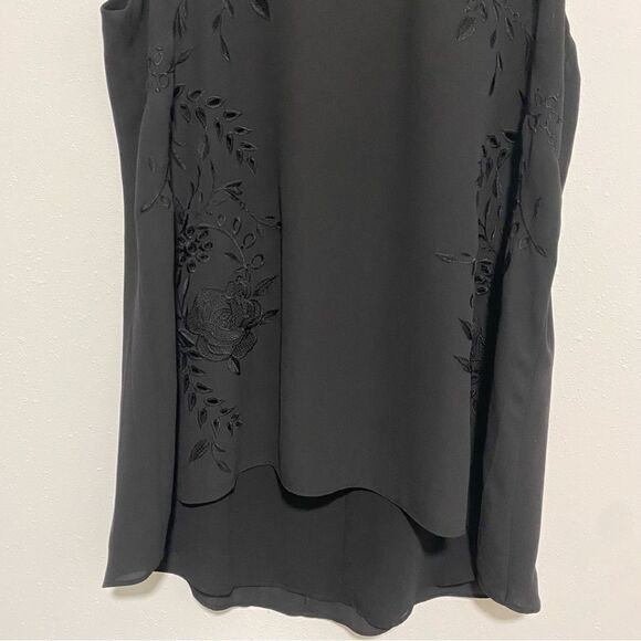 White House Black Market Black Embroidered Shell Sleeveless Top - Picture 8 of 8